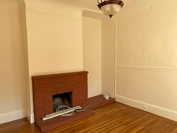 2nd image of 431 Frederick St APT 2