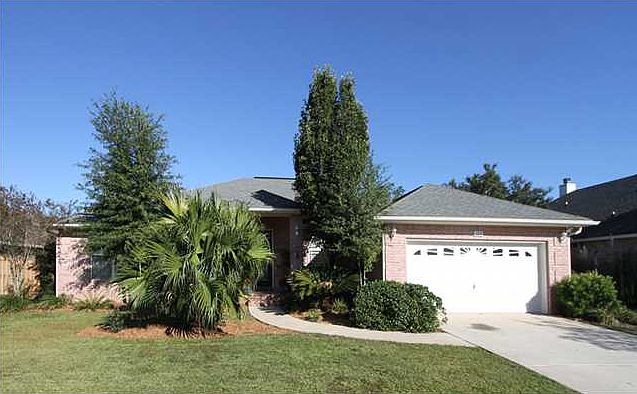 1st image of 1618 Woodlawn Way