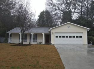 50 Parkmont Dr, Roswell, GA 30076