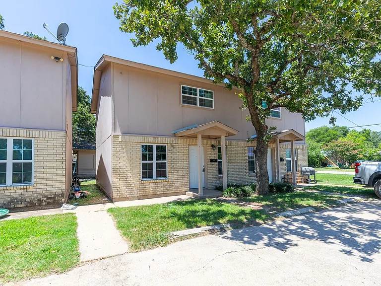 701 S Marsh St — Photo 1