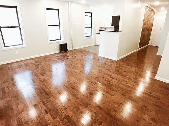 2nd image of 536 Isham St APT 21A
