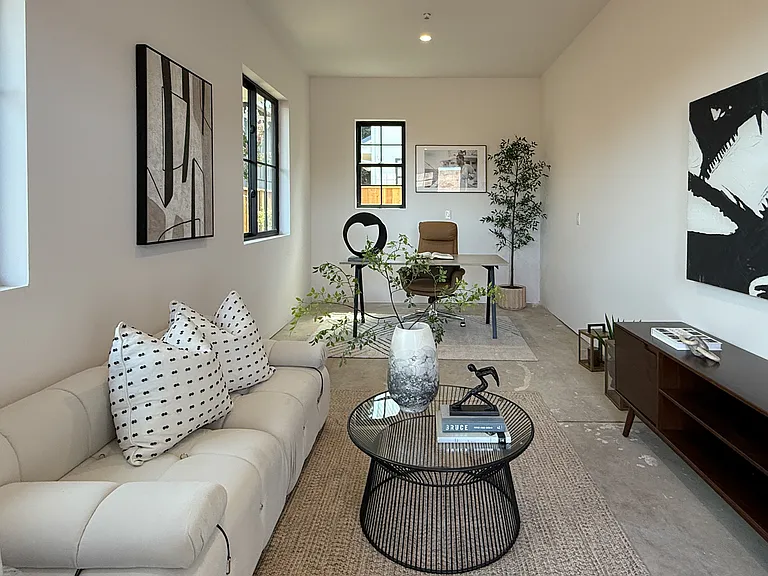 813 Bay Rd — Photo 18