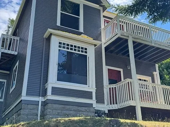 610 N State St #3, Bellingham, WA 98225