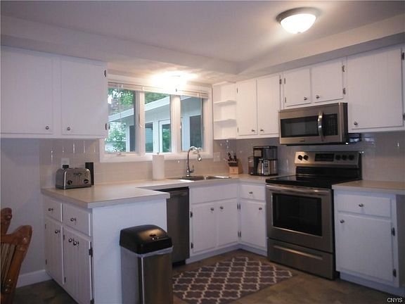 2nd image of 7646 Admiral Dr
