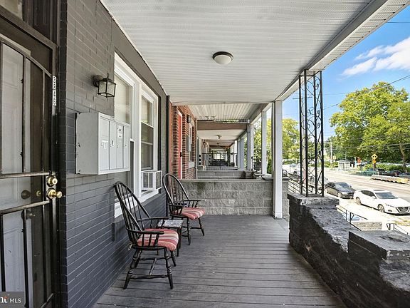 3rd image of 3846 W Girard Ave