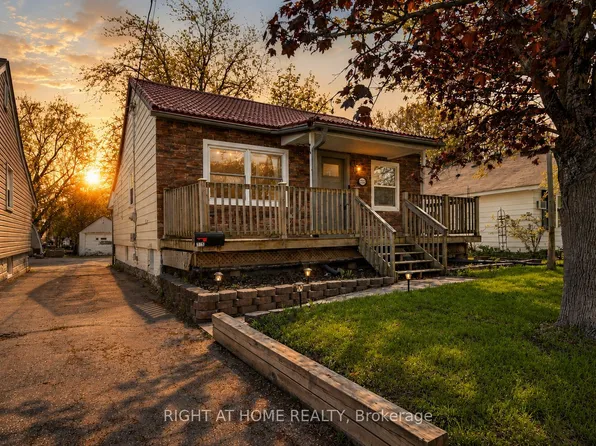 313 Mary St, Orillia, ON L3V 3E9
