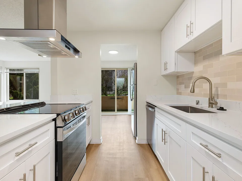 Lawton Park Villas- One month free- 2 Bed / 2 Bath Space to Live, Room to Breathe, All Yours. Mag...