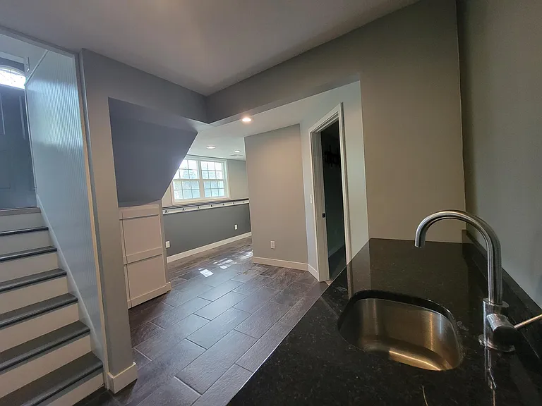 4370 Dakota St SE — Photo 2