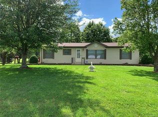 102 N Sharon St, Rosebud, MO 63091