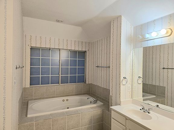 5th image of 15108 Terra Verde Dr