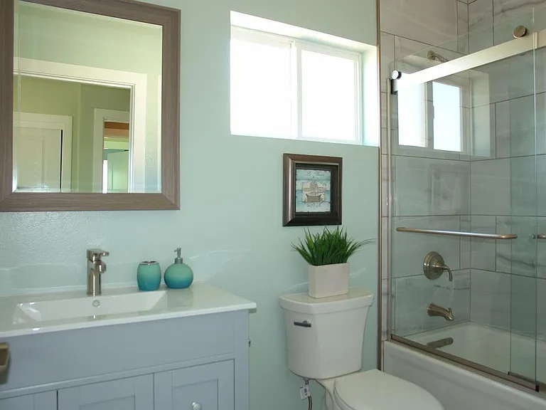 830 Civic Center Dr — Photo 25