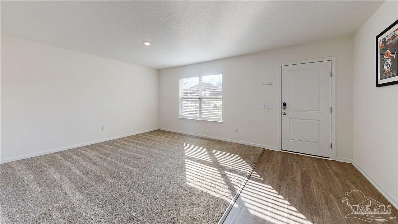 3 bed, 1825 sqft, $2,000 — Photo 4