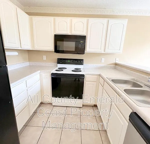 34 Harbeson Ave NE #A — Photo 8