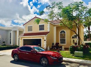 13990 Oak Ridge Dr, Davie, FL 33325