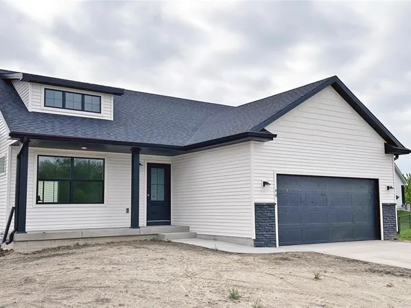 49 NE Wildflower Dr, Pleasant Hill, IA 50327