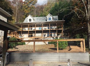 190 Moffitt Rd, Lake Lure, NC 28746