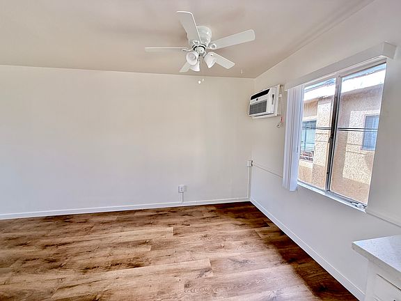 4th image of 7045 Whitsett Ave APT 4
