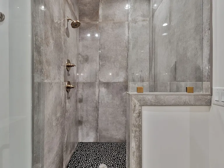 4107 Kimbark Dr — Photo 8