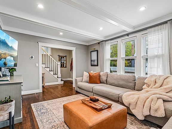 2nd image of 24 Fellsview Ave