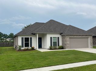 2429 Woodland Ct, Port Allen, LA 70767