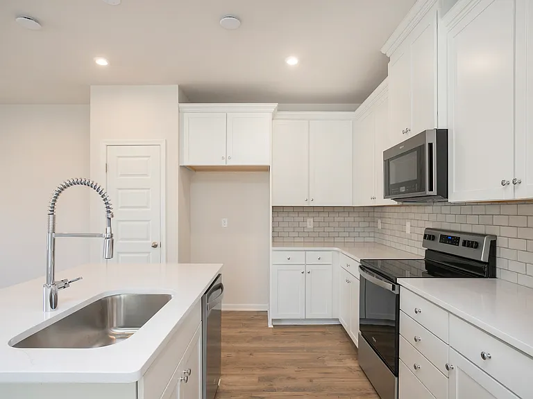 5342 Bellflower Hls — Photo 5