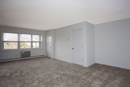 5th image of 108 S Cookman Ave #3B