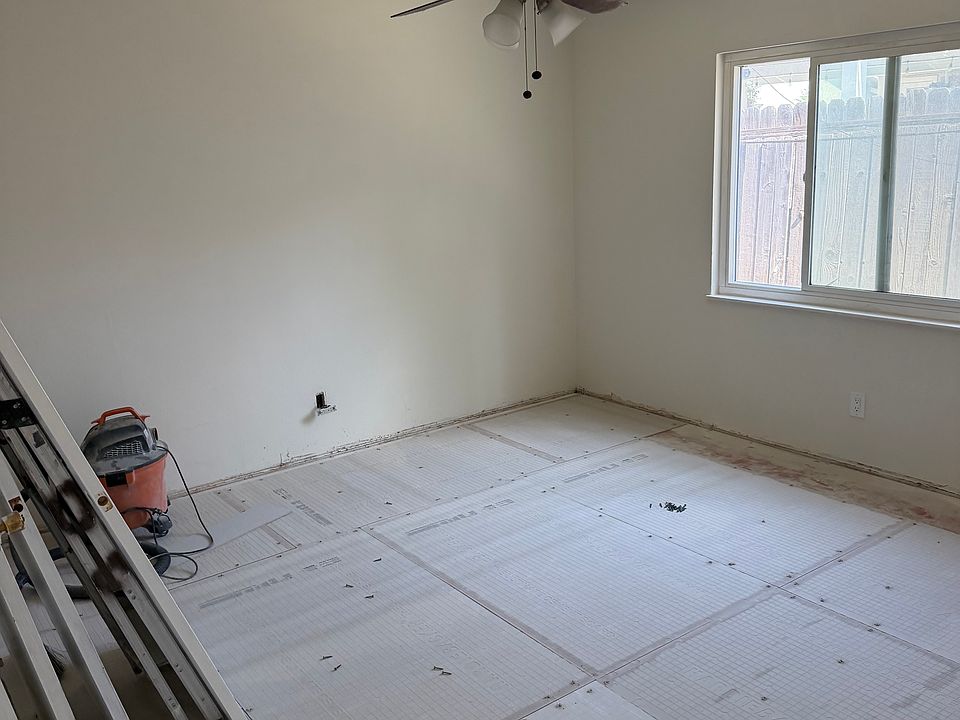 2nd image of 500 Parker Dr APT D