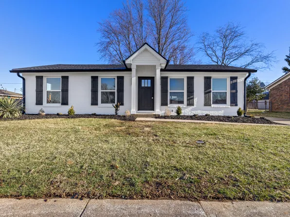 330 Princess Cir, Versailles, KY 40383