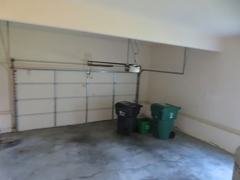 112 Shade Tree Ct — Photo 29