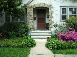 330 8th Ave, Pelham, NY 10803