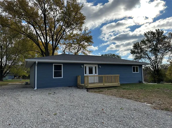 509 S Mayhall St, New London, MO 63459