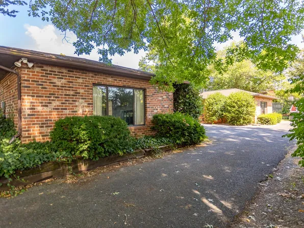 1250 & 1260 Parkway Dr, Harrisonburg, VA 22802