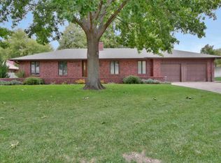 10202 W Harvest Ln, Wichita, KS 67212