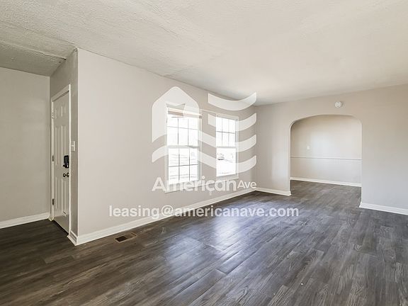 843295_003_living_room_14284718.jpg