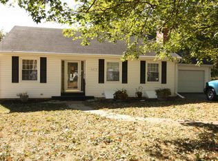 3235 SW 11th St, Topeka, KS 66604