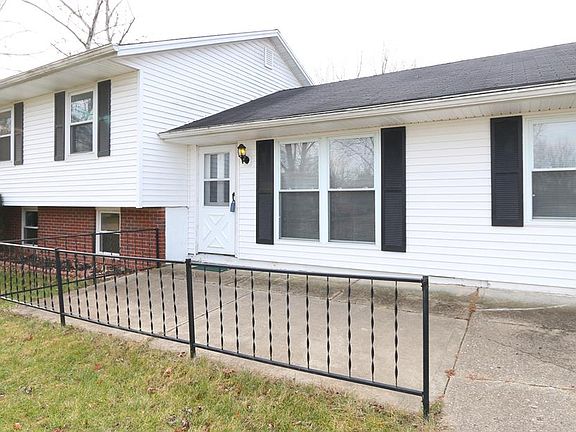2nd image of 6685 Pin Oak Dr
