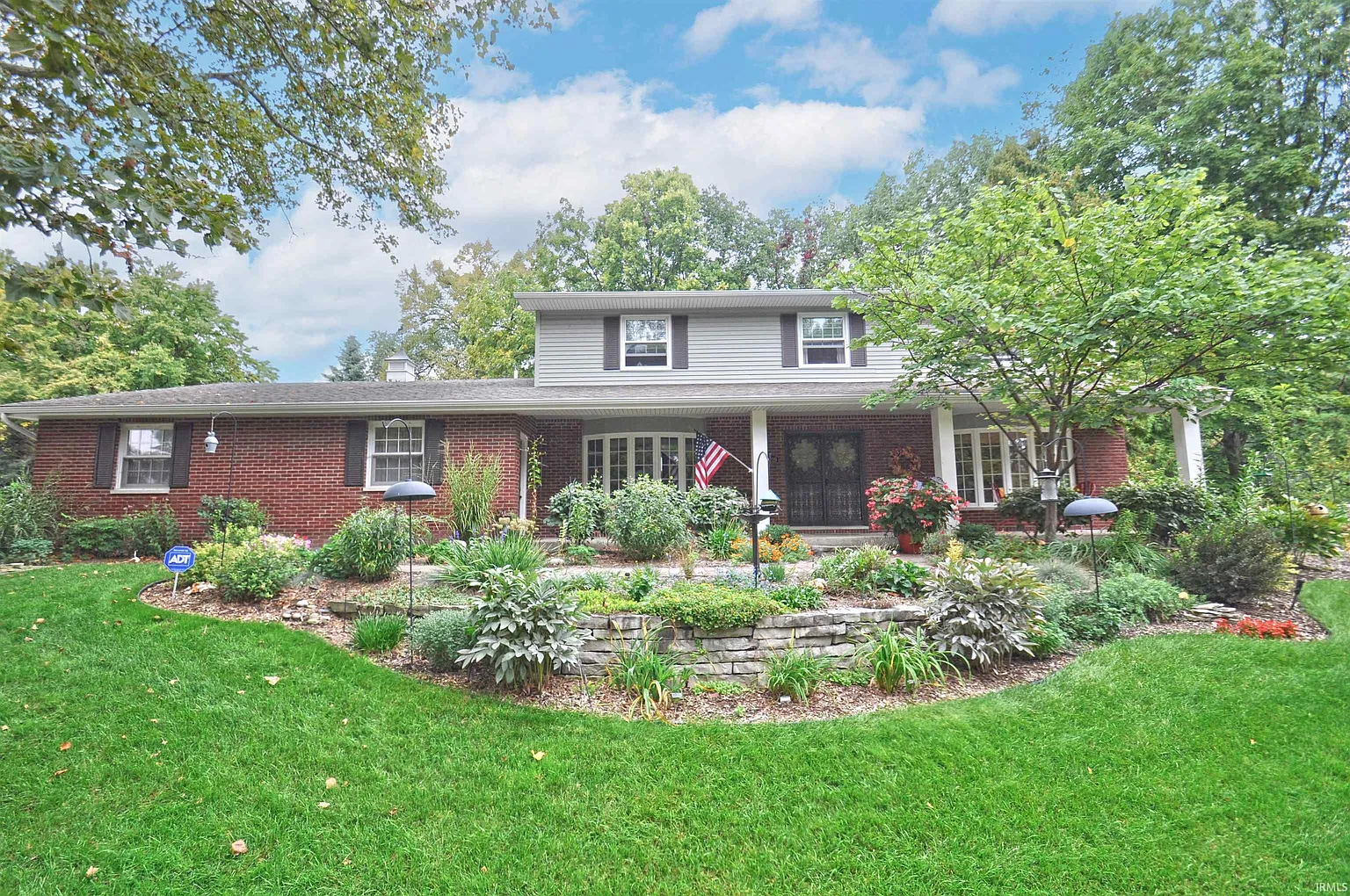 1229 Eaton Dr photo 1