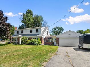 35 Lambert Dr, Norwich, CT 06360