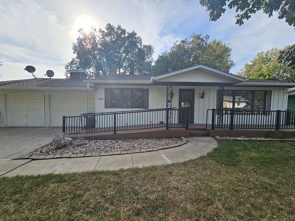1017 N Linden St