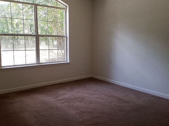 5th image of 1613 Harris St