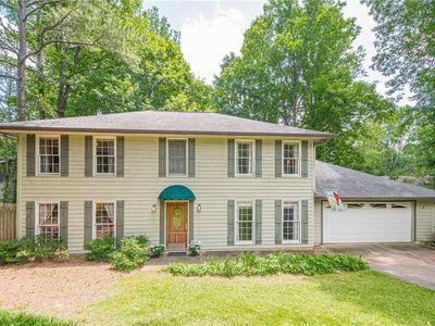10065 Lake Forest Way, Roswell, GA, 30076