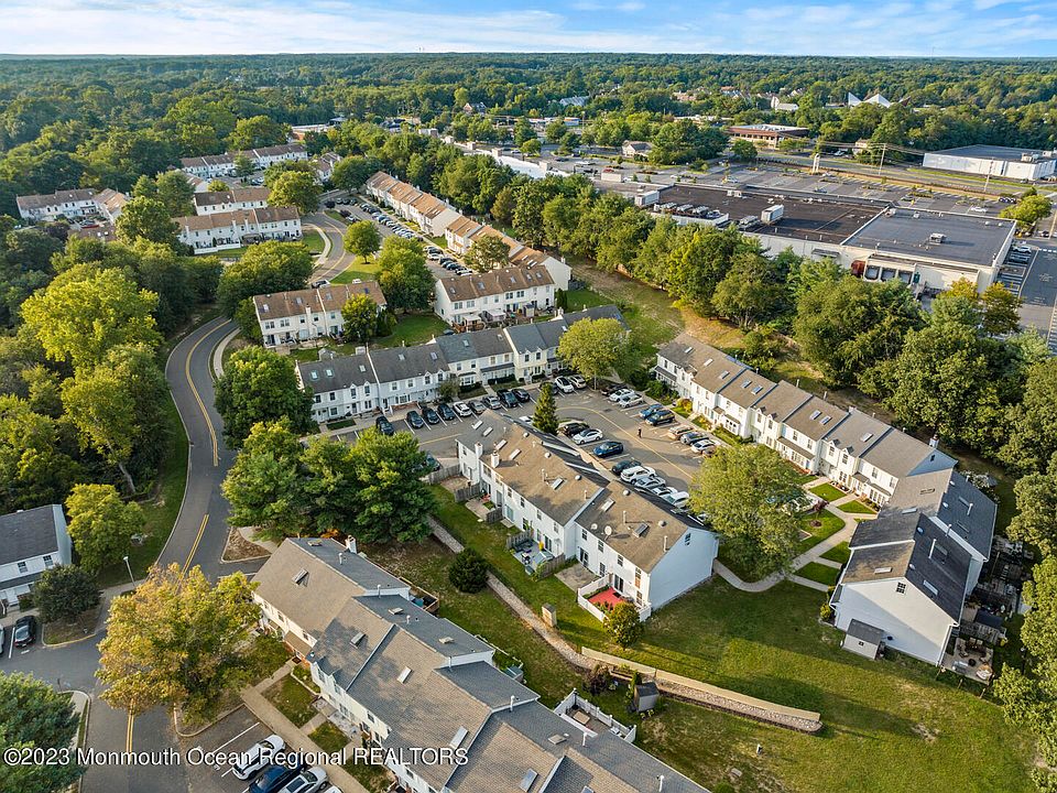 2nd image of 118 Joan Court