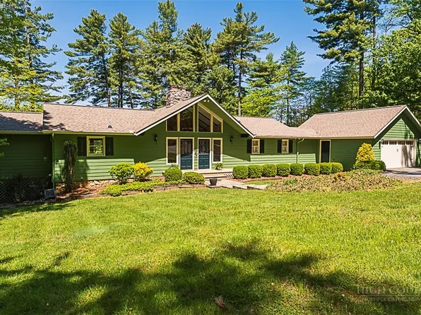 442 Country Club Road, Glade Valley, NC 28627