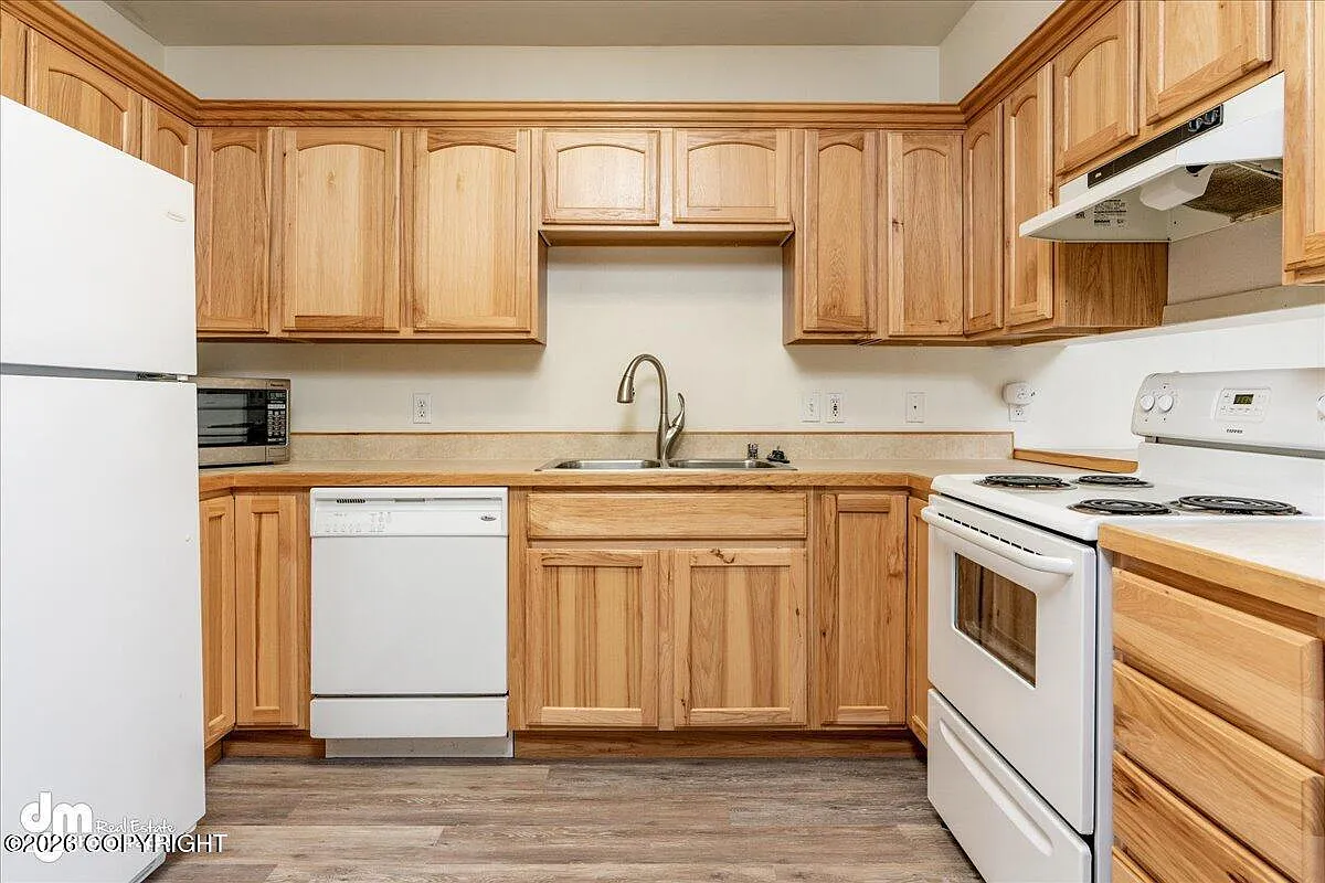 1 bed, 1.0 bath, 700 sqft, $1,450 — Photo 1