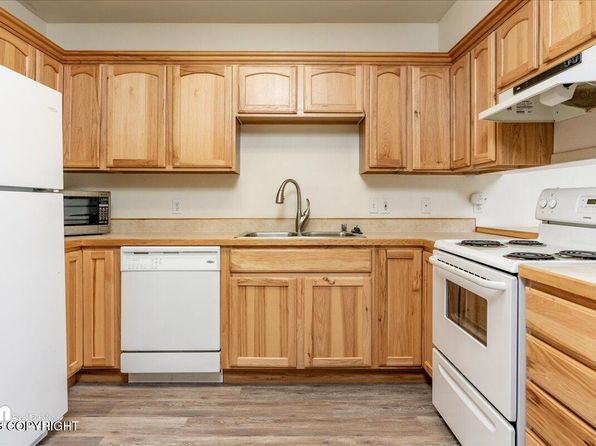 634 E 73rd Ave APT D