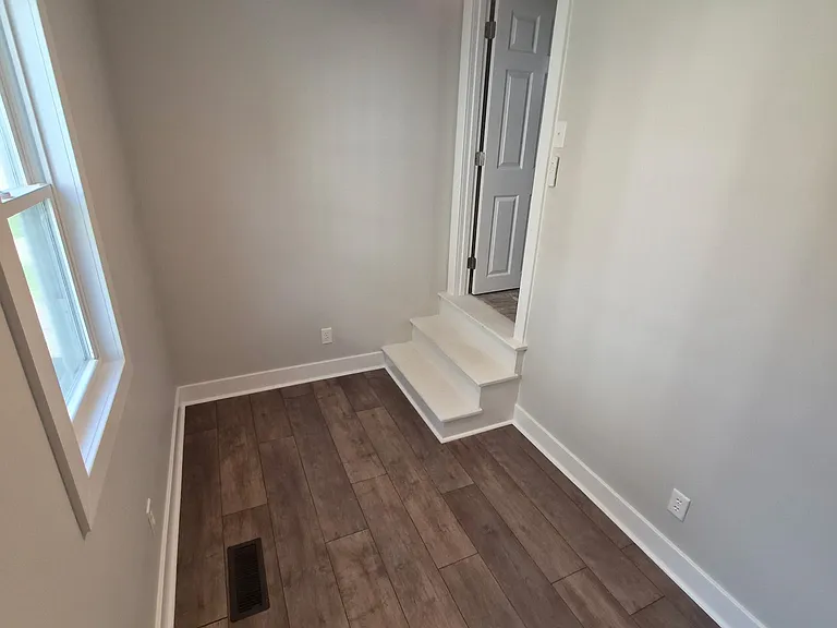1017 Greene St — Photo 5