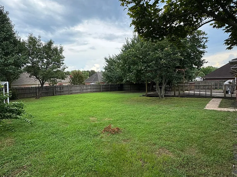 5746 Eagleston Dr — Photo 22