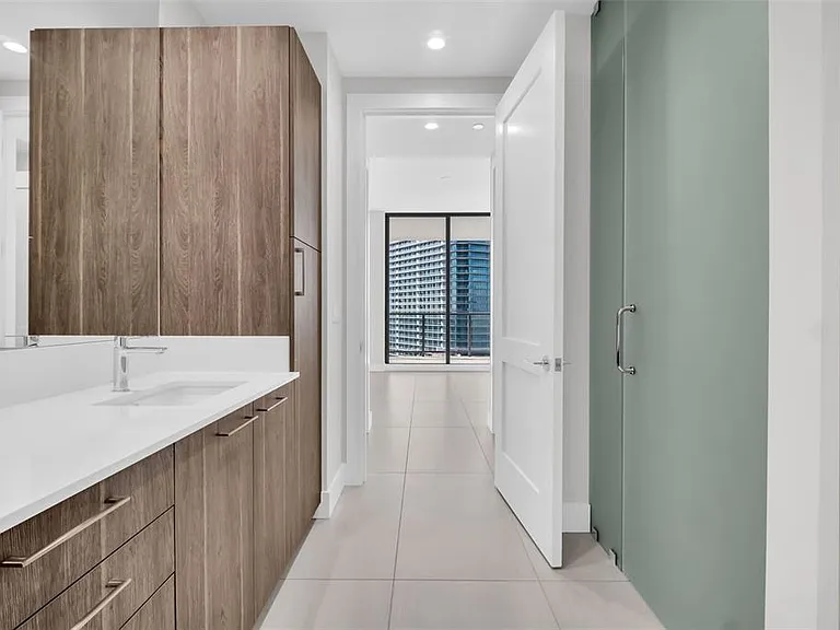 275 1st Ave S #2807 — Photo 36