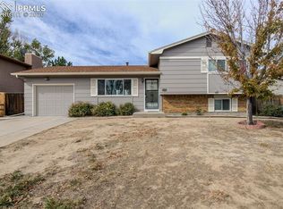 6960 Sugar Creek Cir, Colorado Springs, CO 80911