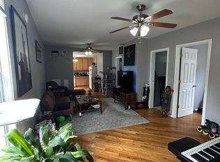 1617 N Hudson Ave APT 2R, Chicago, IL 60614
